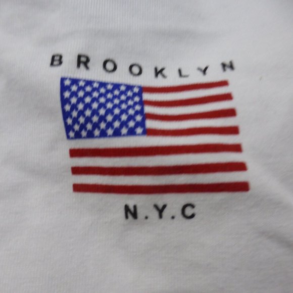 DIVIDED by H&M, medium, tank top, Brooklyn N.Y.C. graphic print, BNWT - Picture 2 of 5